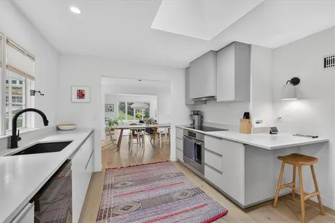 $690,000 | 1624 West 50 Street, Kansas City, MO 64112