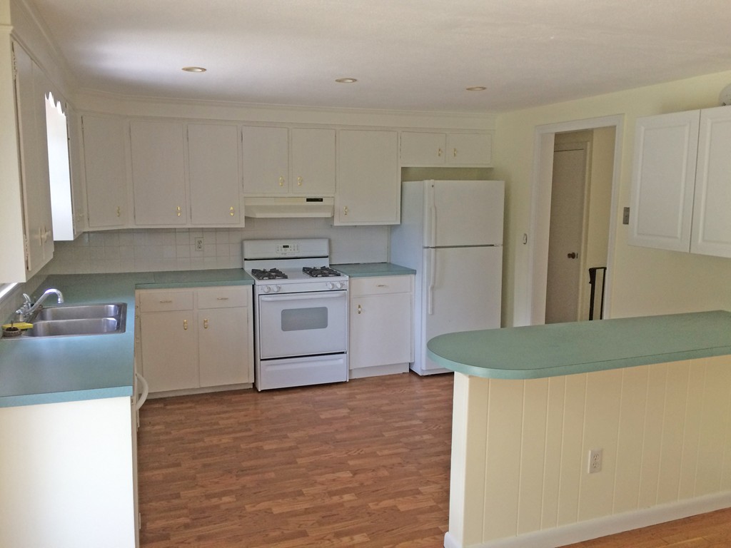 10 Old Meetinghouse Road Townsend, MA 01469 - Photo 4 of 11 Gallery Image 4