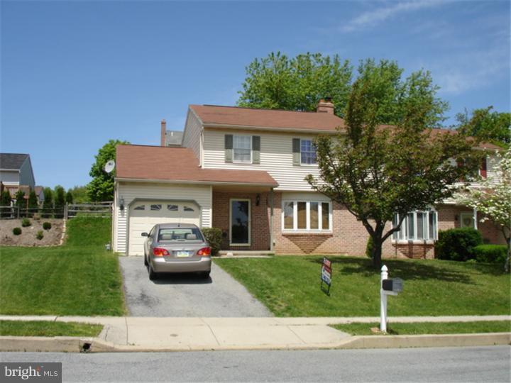957 Timber Lane Reading, PA 19608 - Photo 2 of 25 Exterior Front