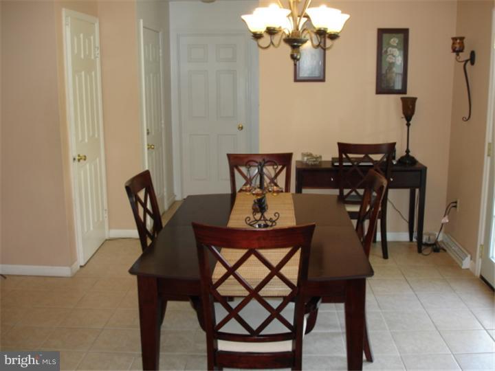957 Timber Lane Reading, PA 19608 - Photo 11 of 25 Dining Room