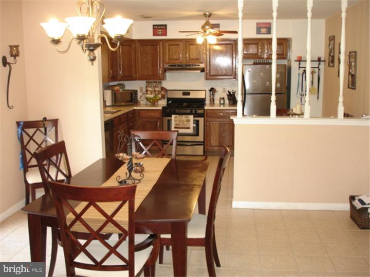 957 Timber Lane Reading, PA 19608 - Photo 12 of 25 Dining Room
