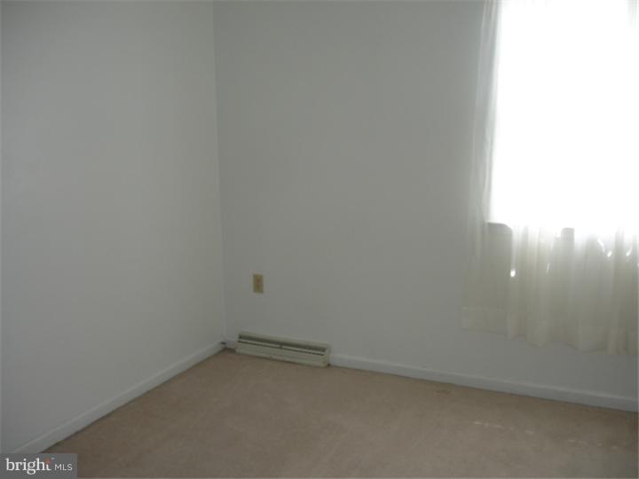 957 Timber Lane Reading, PA 19608 - Photo 21 of 25 Bedroom 3