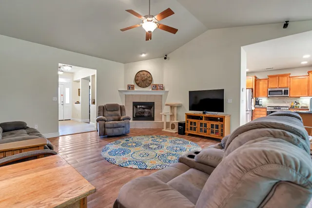 $524,900 | 3473 Nathan Drive, Anderson, CA 96007