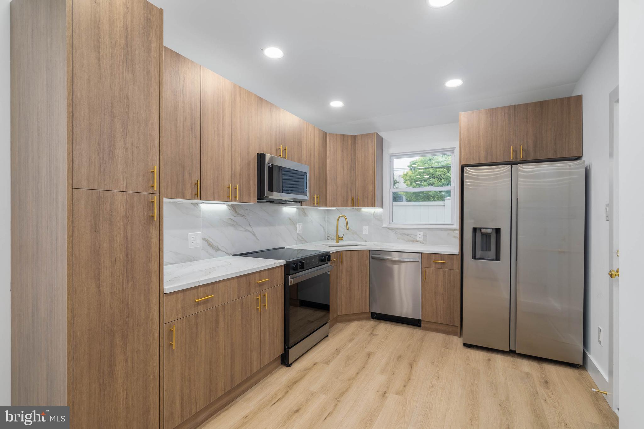 2124 North 3rd Street Philadelphia, PA 19122 - Photo 12 of 33