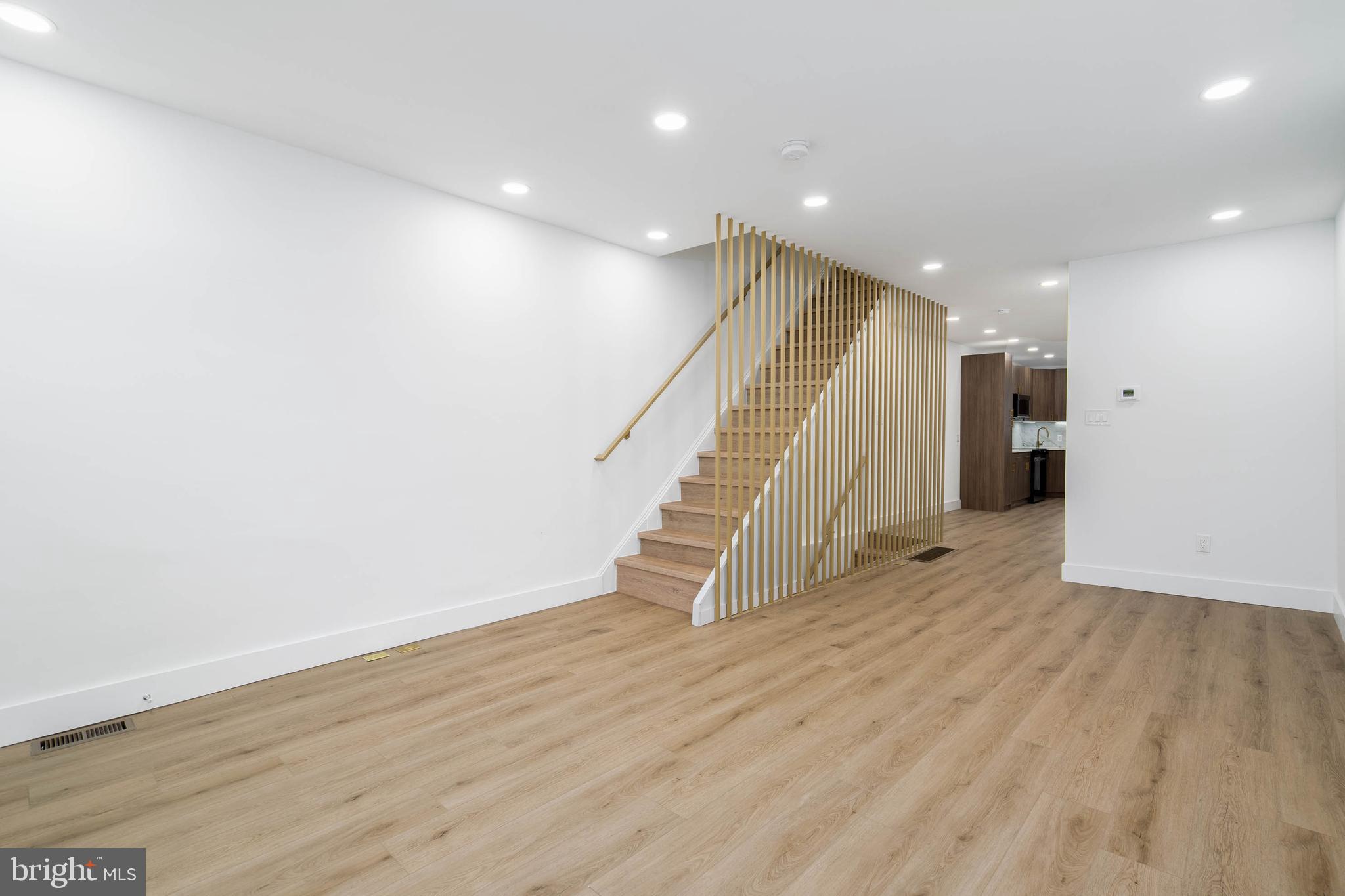 2124 North 3rd Street Philadelphia, PA 19122 - Photo 4 of 33