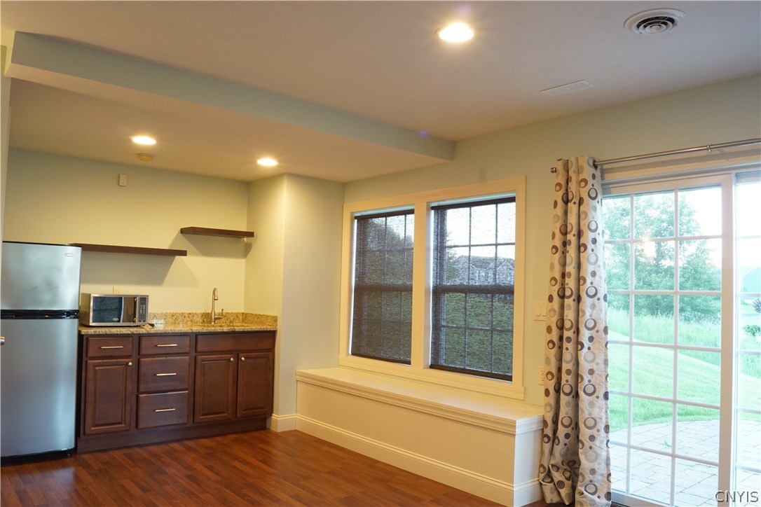 6244 Steinway Drive DeWitt, NY 13078 - Photo 31 of 36