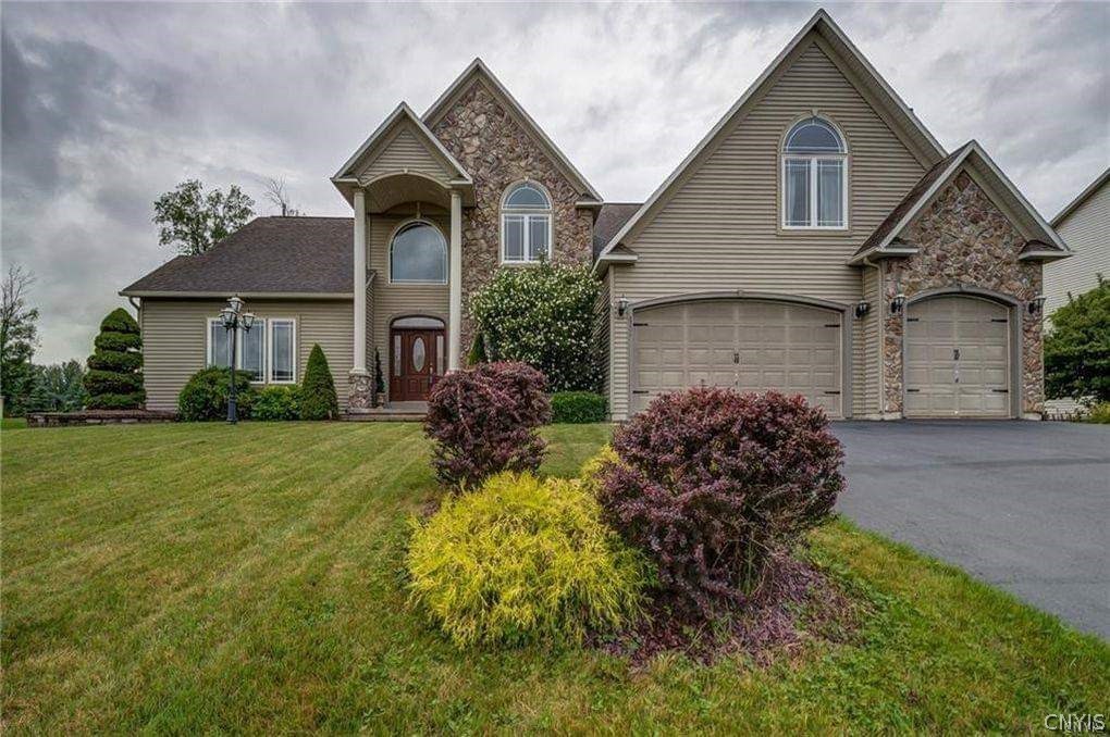 6244 Steinway Drive DeWitt, NY 13078 - Photo 4 of 36