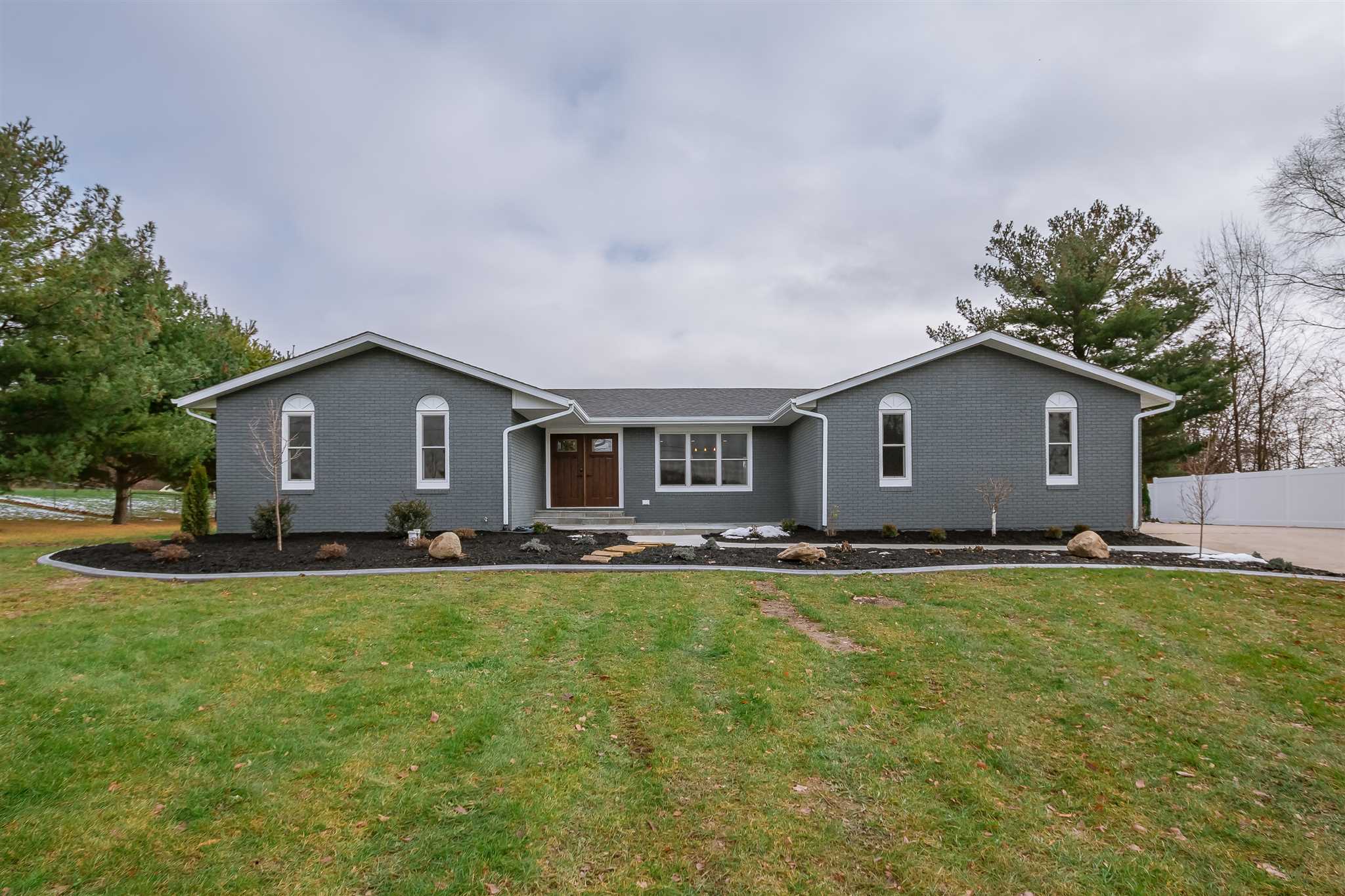 59432 Hickory Road Mishawaka, IN 46544 - Photo 1 of 36 Gallery Image 1