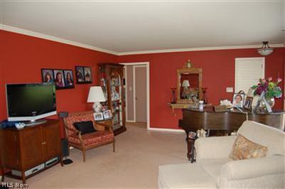 30110 Bolingbrook Road Pepper Pike, OH 44124 - Photo 5 of 25