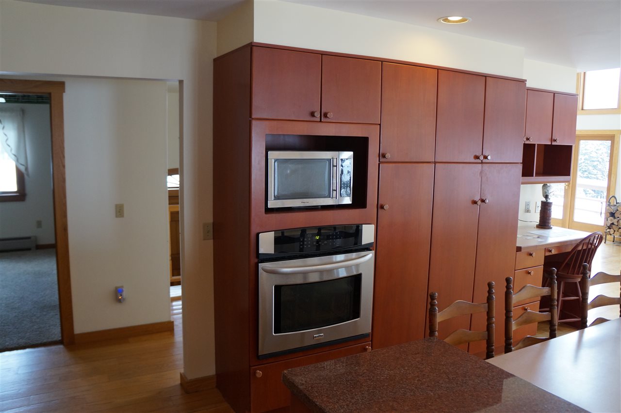 859 West Hill Road Roxbury, VT 05669 - Photo 9 of 40