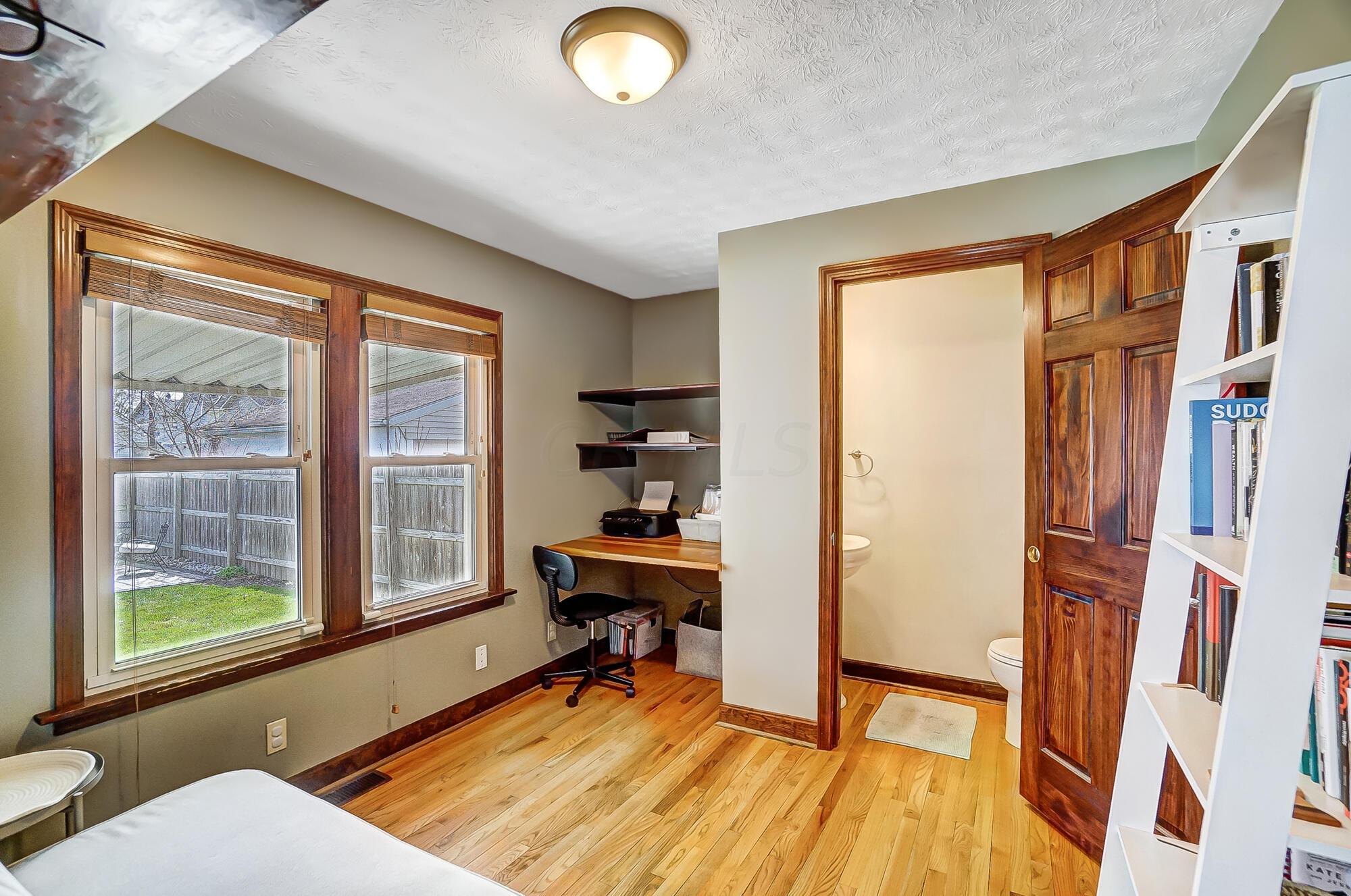 3011 Wicklow Road Columbus, OH 43204 - Photo 7 of 18 019