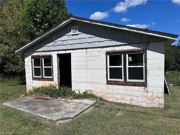 $50,000 | 2082 Highway 64, Mocksville, NC 27028