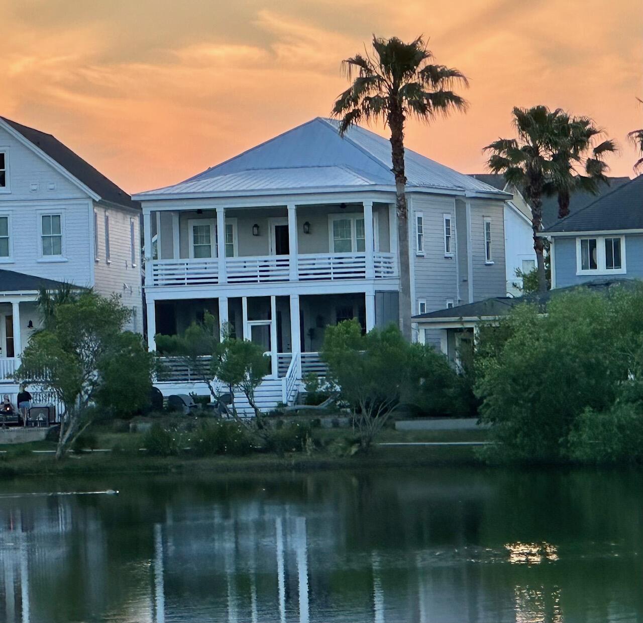 1328 Penshell Place Mount Pleasant, SC 29464 - Photo 2 of 40 IMG_8527