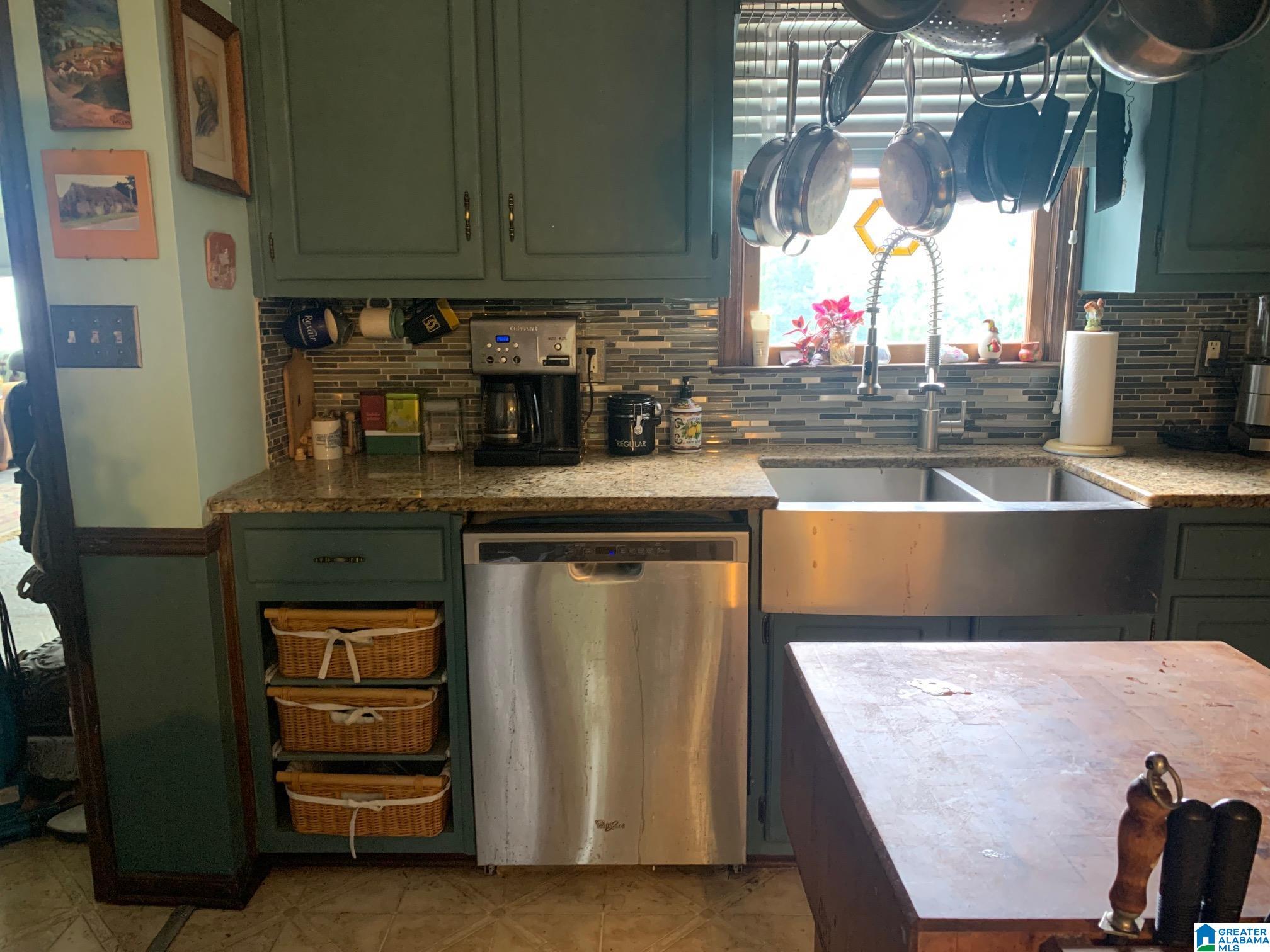 346 Maple Lane Jacksonville, AL 36265 - Photo 8 of 35