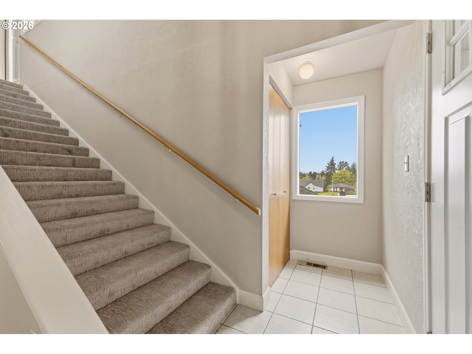 3696 Spring Street South Salem, OR 97302 - Photo 3 of 32