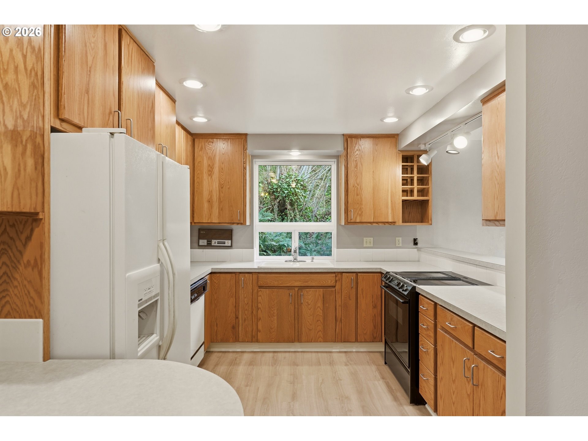 3696 Spring Street South Salem, OR 97302 - Photo 8 of 32