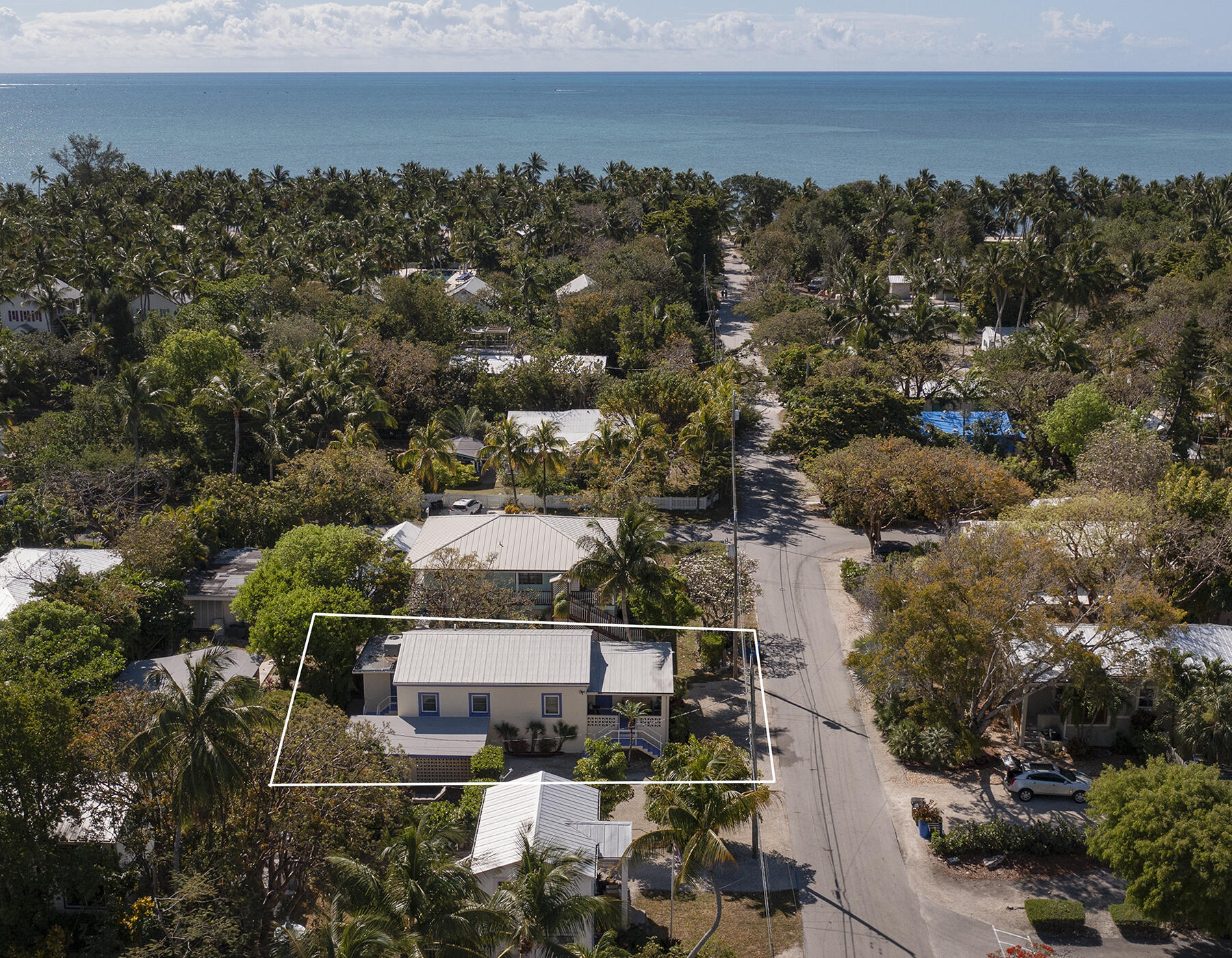 109 Beach Road Islamorada, FL 33036 - Photo 29 of 30 a view of a city
