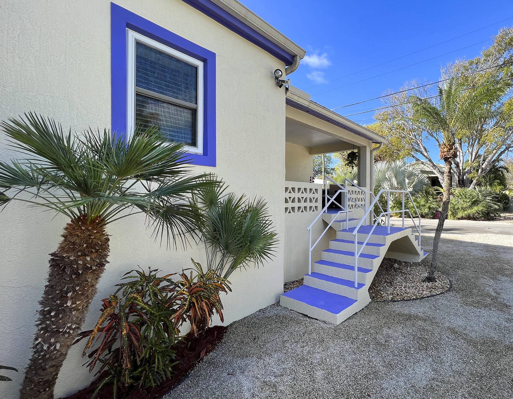 109 Beach Road Islamorada, FL 33036 - Photo 7 of 30 a front view of a house with a yard