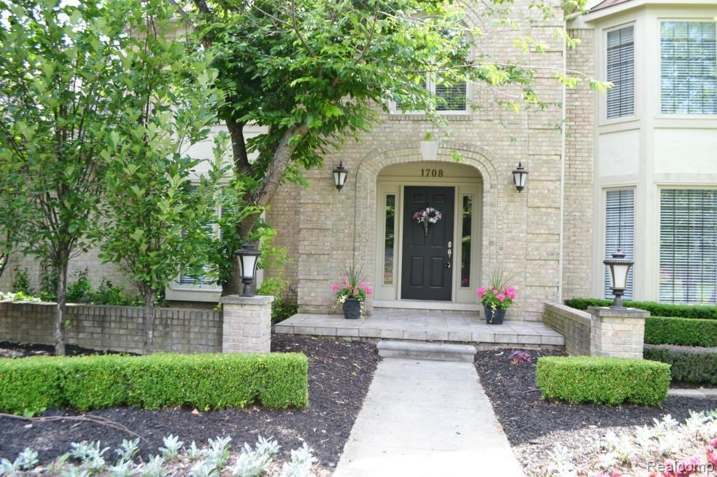 1708 Old Homestead Drive Rochester Hills, MI 48306 - Photo 3 of 55
