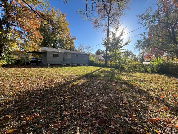 $100,000 | 9029 Cranberry Lane, St. Louis, MO 63121