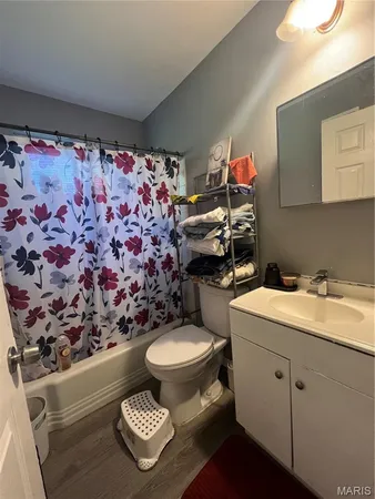 $100,000 | 9029 Cranberry Lane, St. Louis, MO 63121