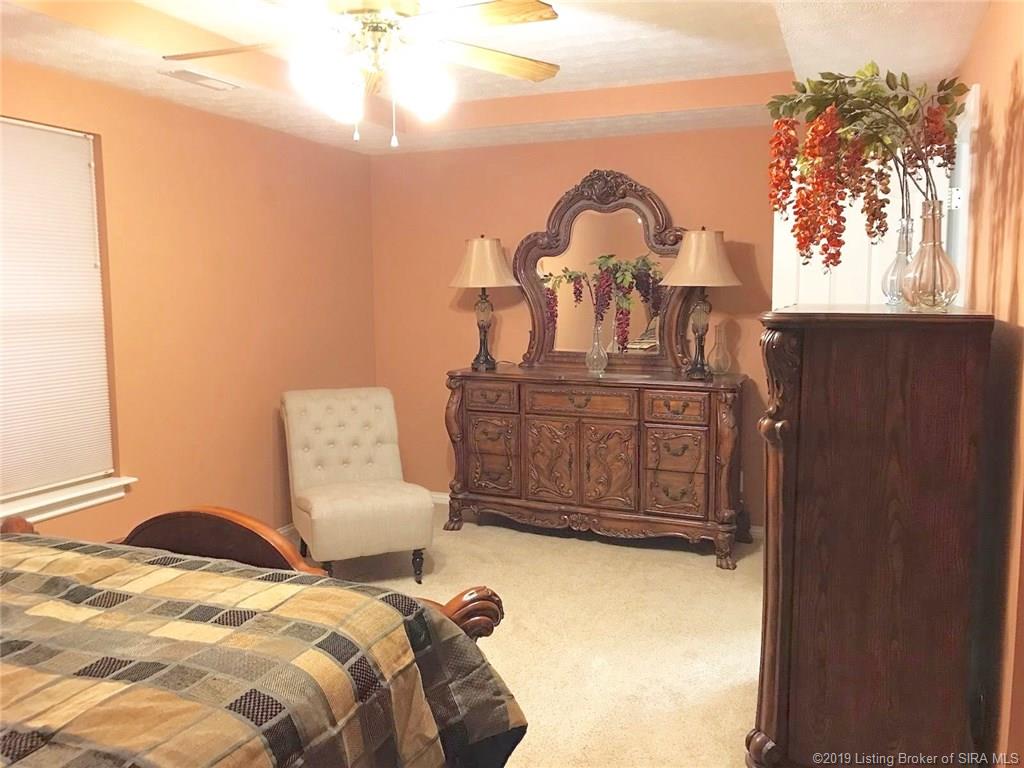 5515 Raintree Ridge Jeffersonville, IN 47130 - Photo 12 of 26 Gallery Image 12