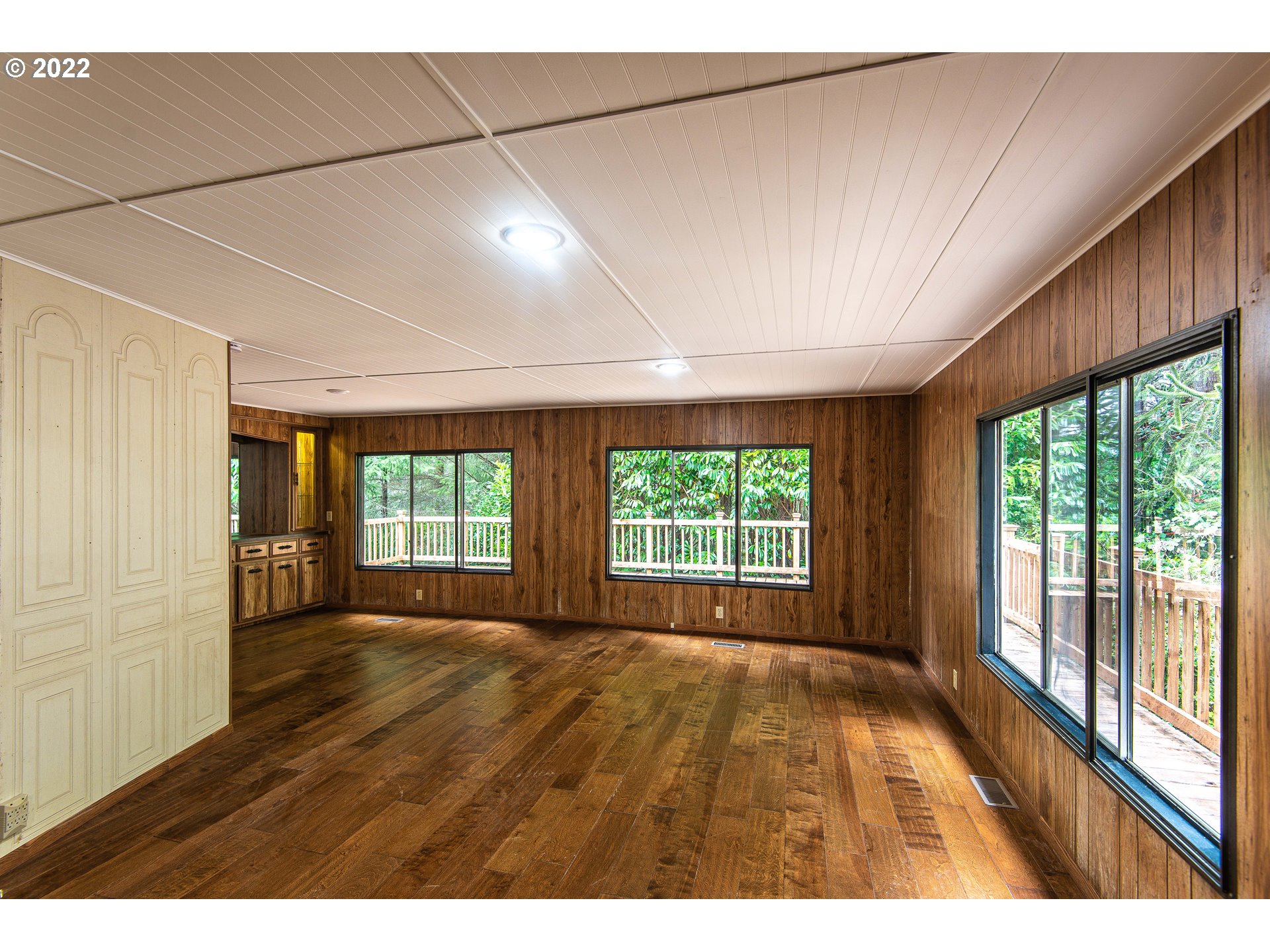 69822 Stage Road North Bend, OR 97459 - Photo 12 of 32 Gallery Image 12