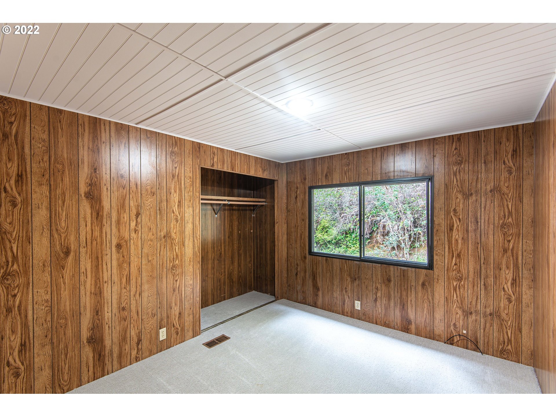 69822 Stage Road North Bend, OR 97459 - Photo 16 of 32 Gallery Image 16