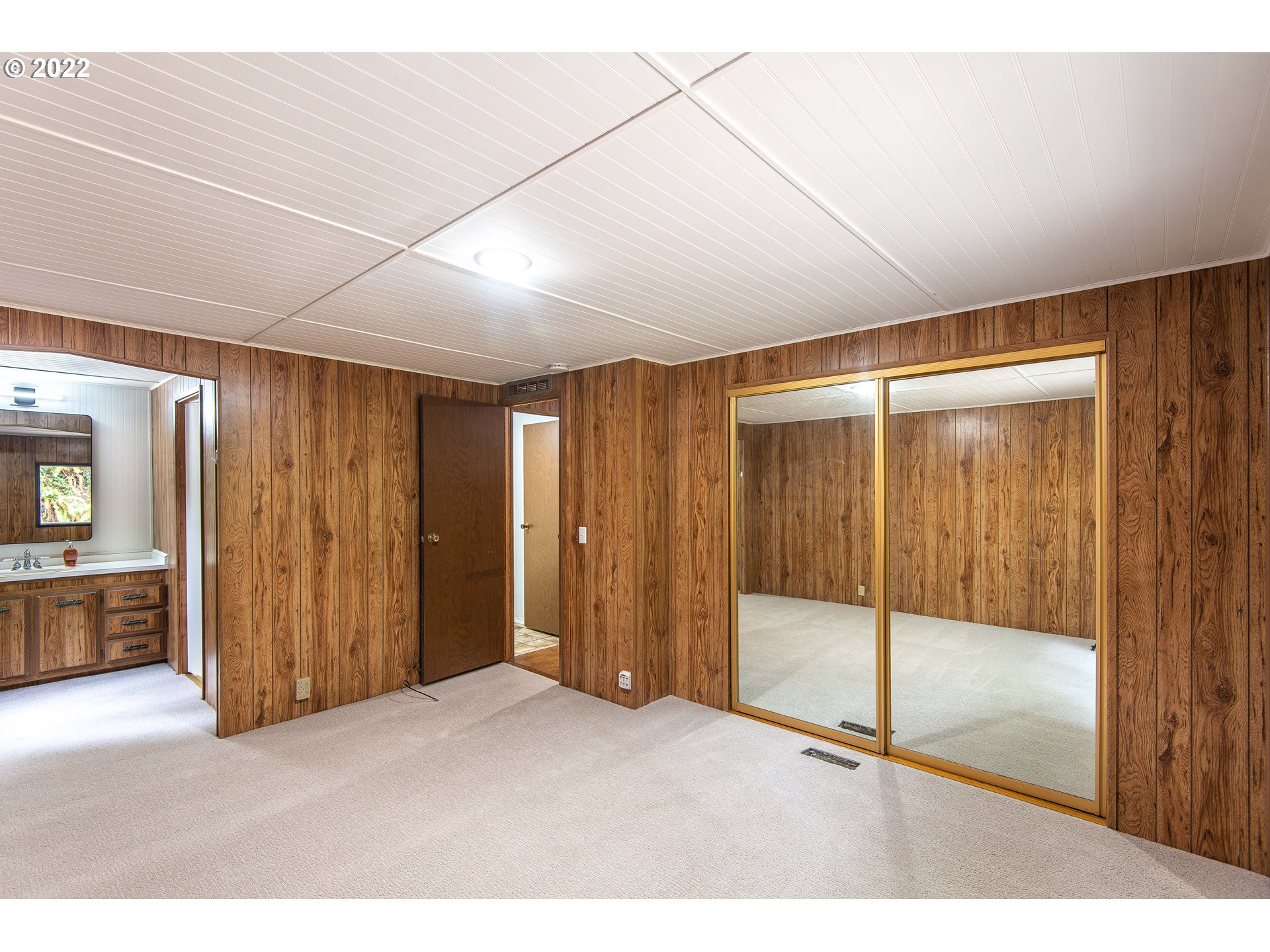 69822 Stage Road North Bend, OR 97459 - Photo 20 of 32 Gallery Image 20