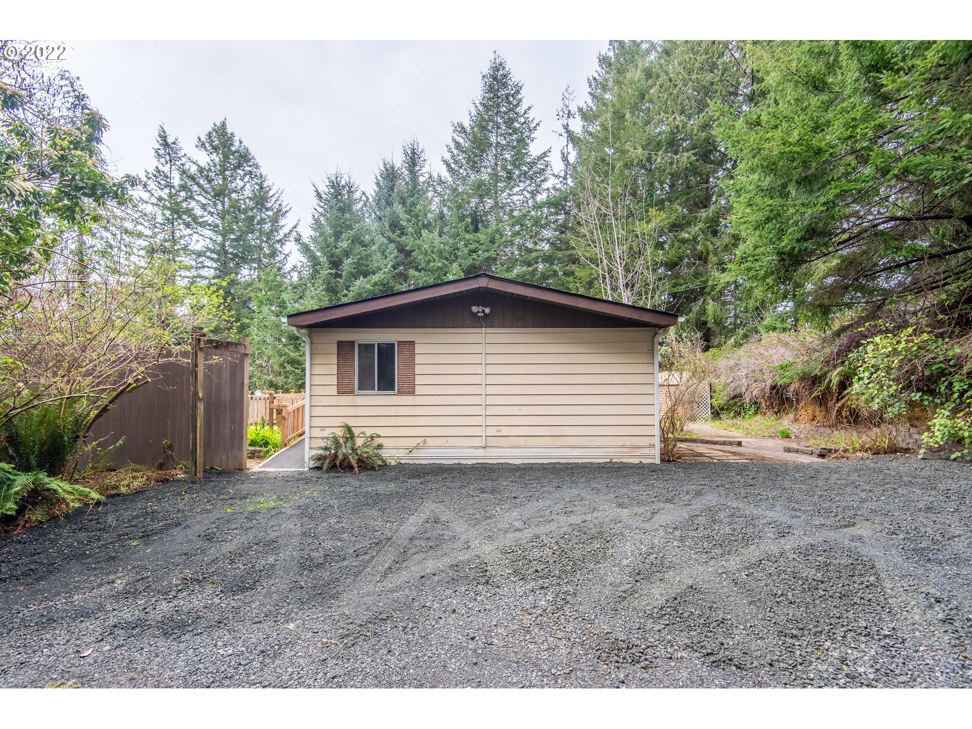69822 Stage Road North Bend, OR 97459 - Photo 2 of 32 Gallery Image 2