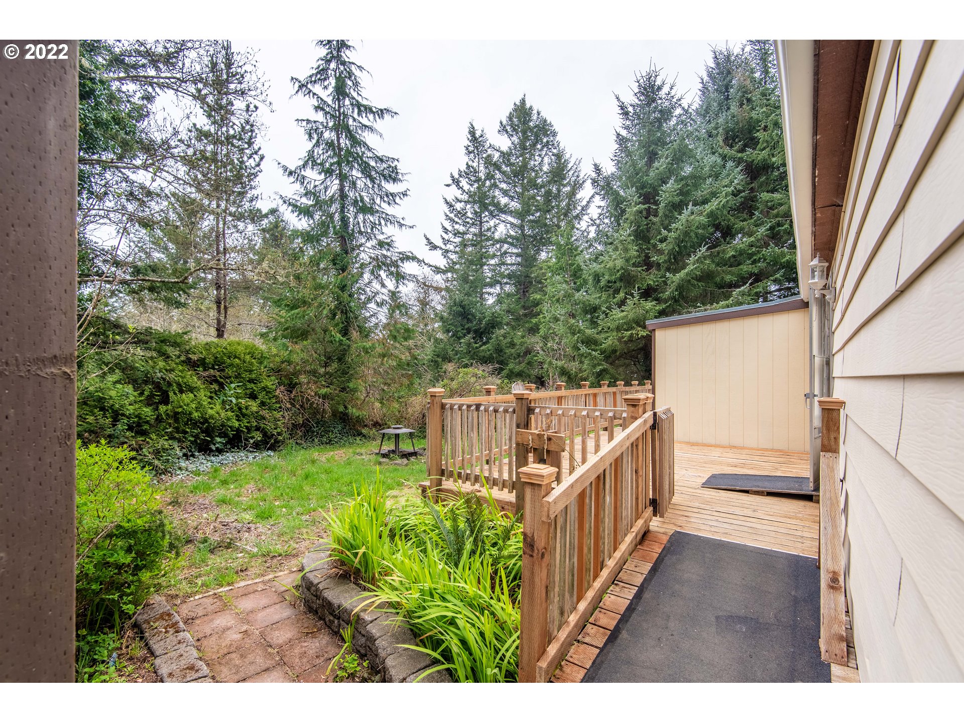 69822 Stage Road North Bend, OR 97459 - Photo 24 of 32 Gallery Image 24