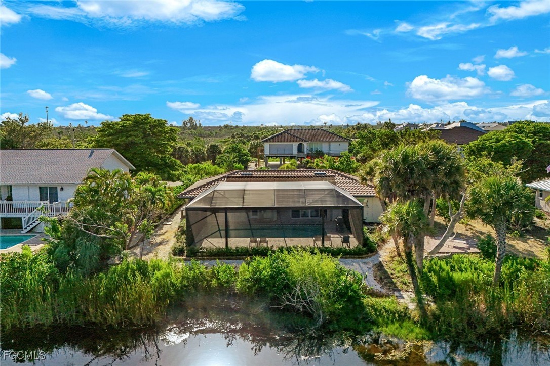 707 Durion Court Sanibel, FL 33957 - Photo 29 of 31 a view of a garden