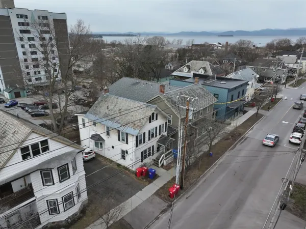 $709,500 | 155 Maple Street, Burlington, VT 05401