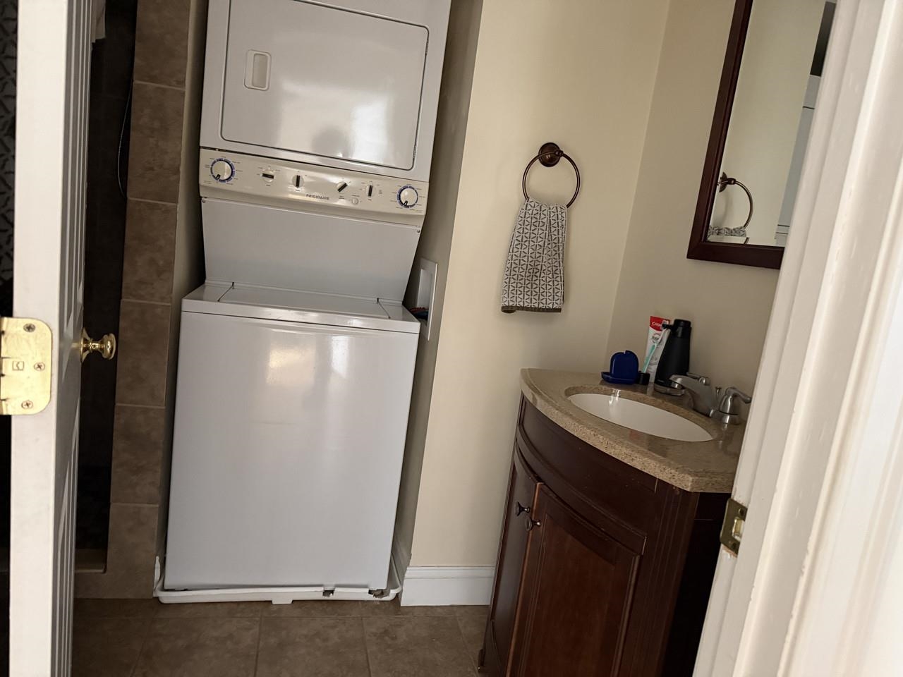 155 Maple Street Burlington, VT 05401 - Photo 11 of 40