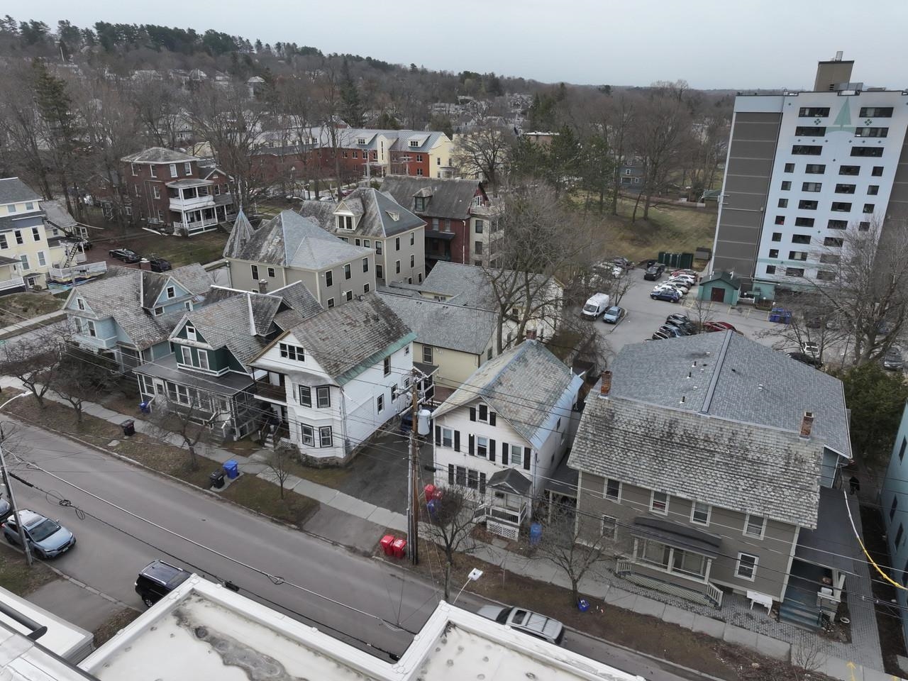 155 Maple Street Burlington, VT 05401 - Photo 3 of 40