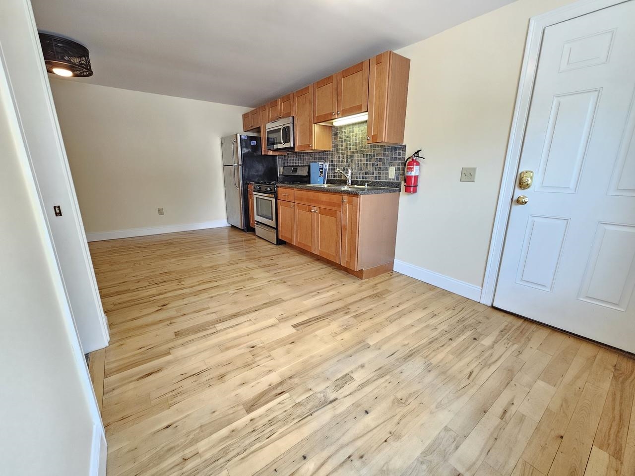 155 Maple Street Burlington, VT 05401 - Photo 31 of 40