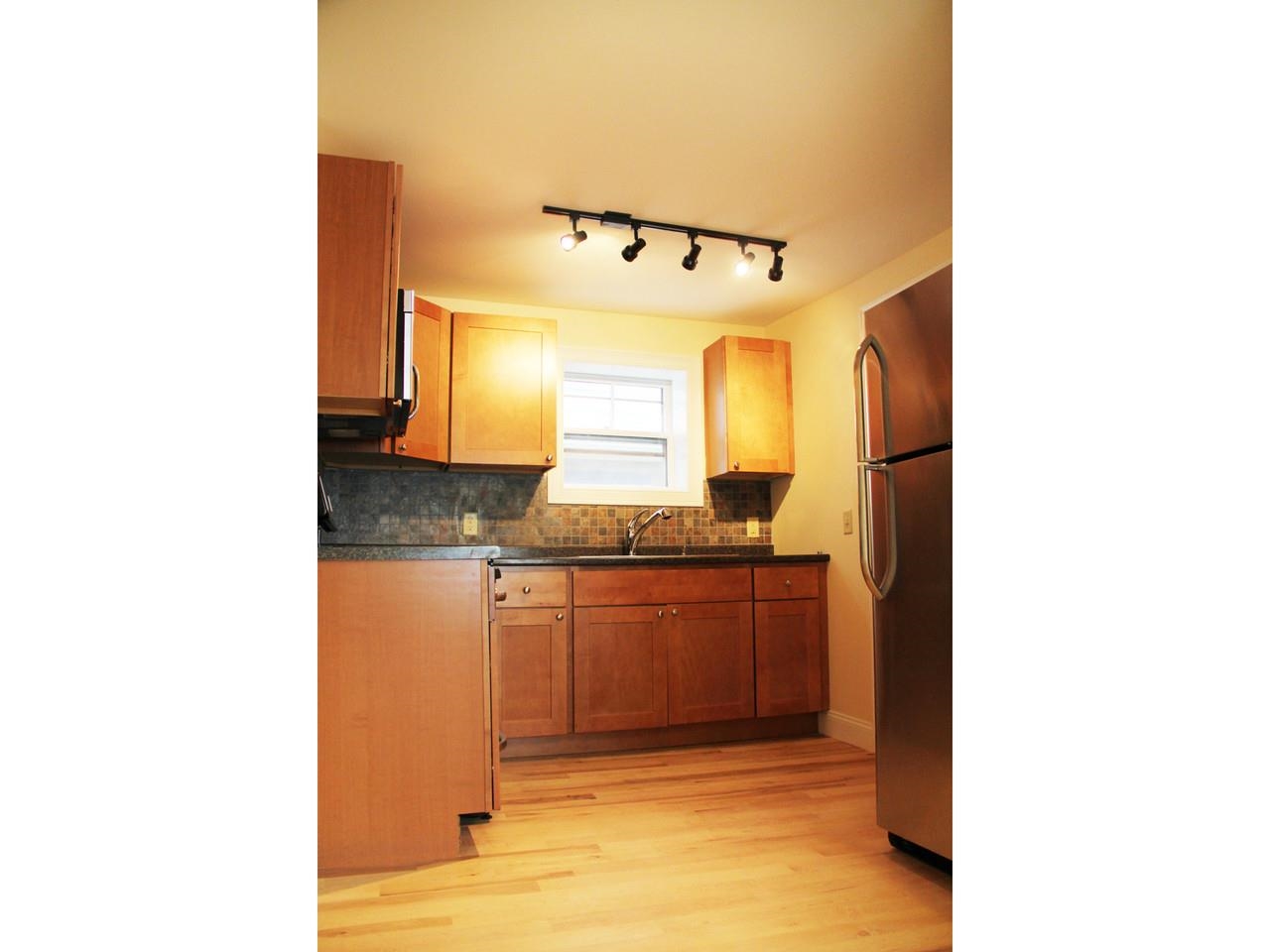155 Maple Street Burlington, VT 05401 - Photo 32 of 40
