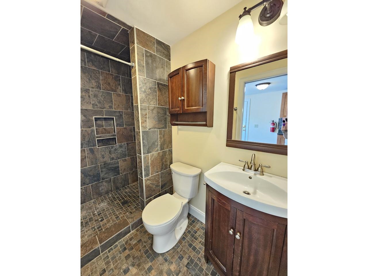 155 Maple Street Burlington, VT 05401 - Photo 6 of 40