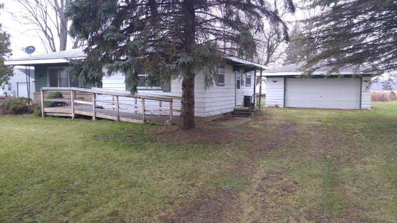 1611 East Anderson Road Linwood, MI 48634 - Photo 2 of 9