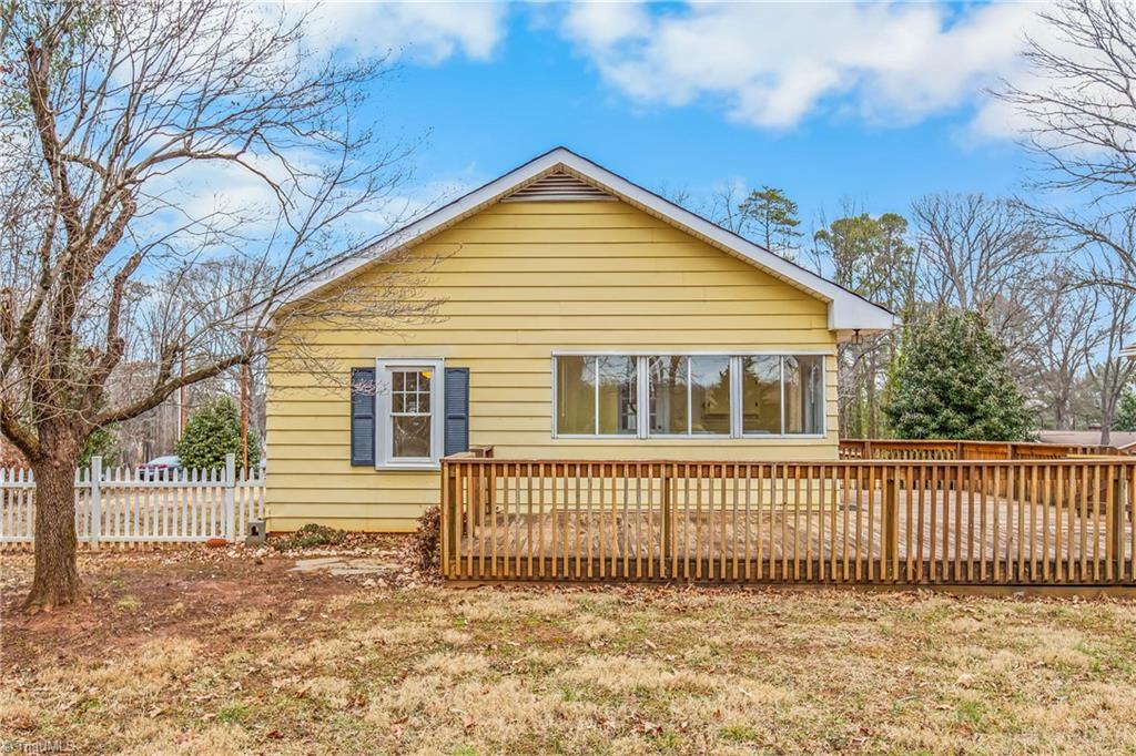 4450 Rock Hill Road Pfafftown, NC 27040 - Photo 21 of 26 Side