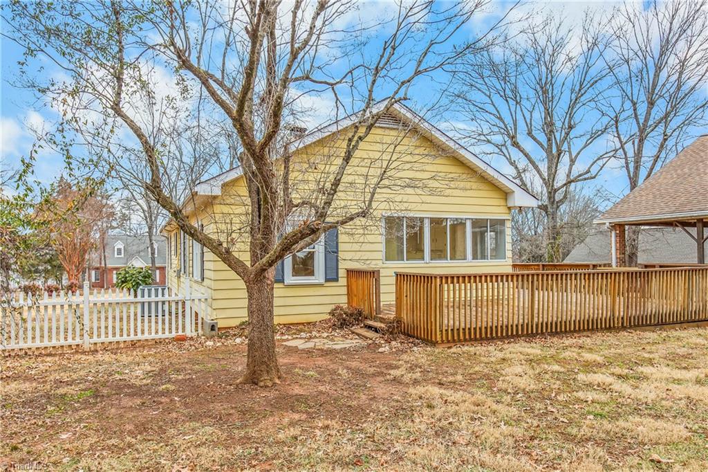 4450 Rock Hill Road Pfafftown, NC 27040 - Photo 22 of 26 Side
