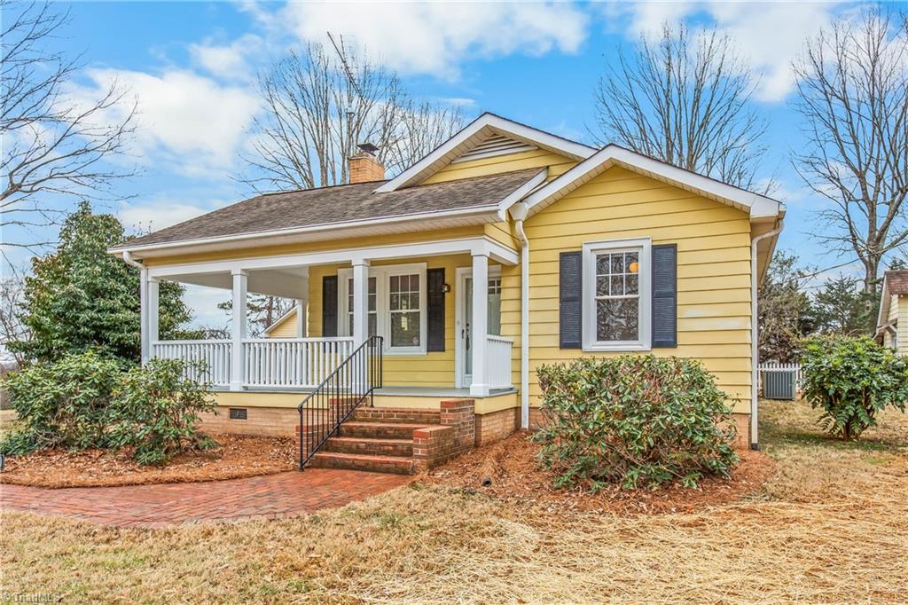 4450 Rock Hill Road Pfafftown, NC 27040 - Photo 3 of 26 Front