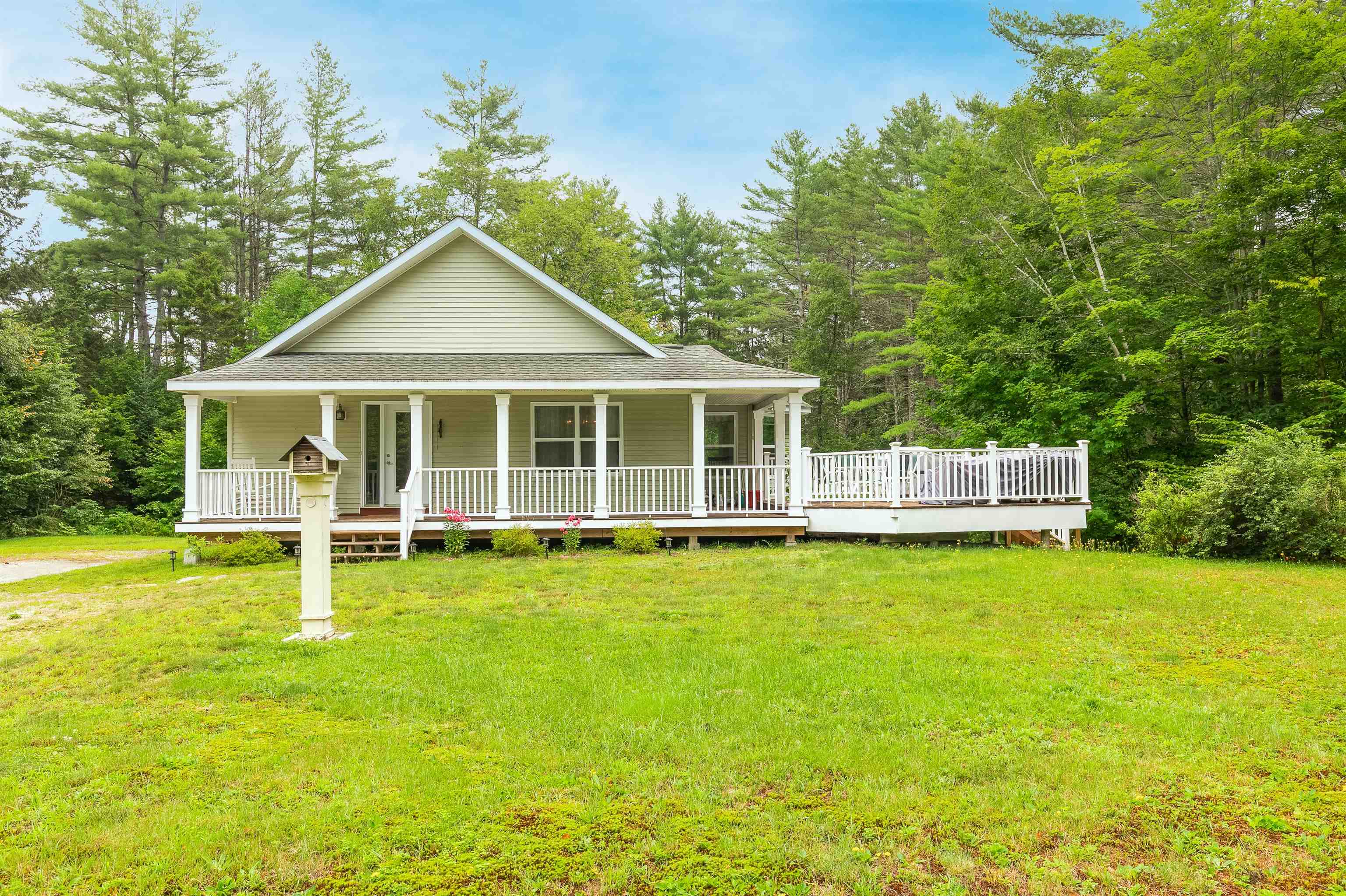 50 Sioux Path Sunapee, NH 03782 - Photo 2 of 37 Gallery Image 2