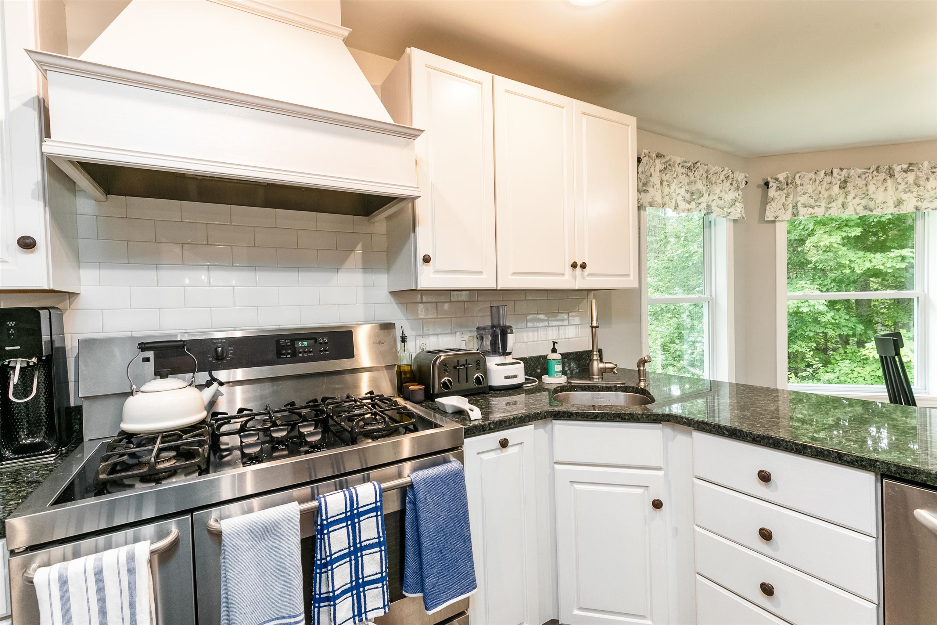 50 Sioux Path Sunapee, NH 03782 - Photo 15 of 37 Gallery Image 15