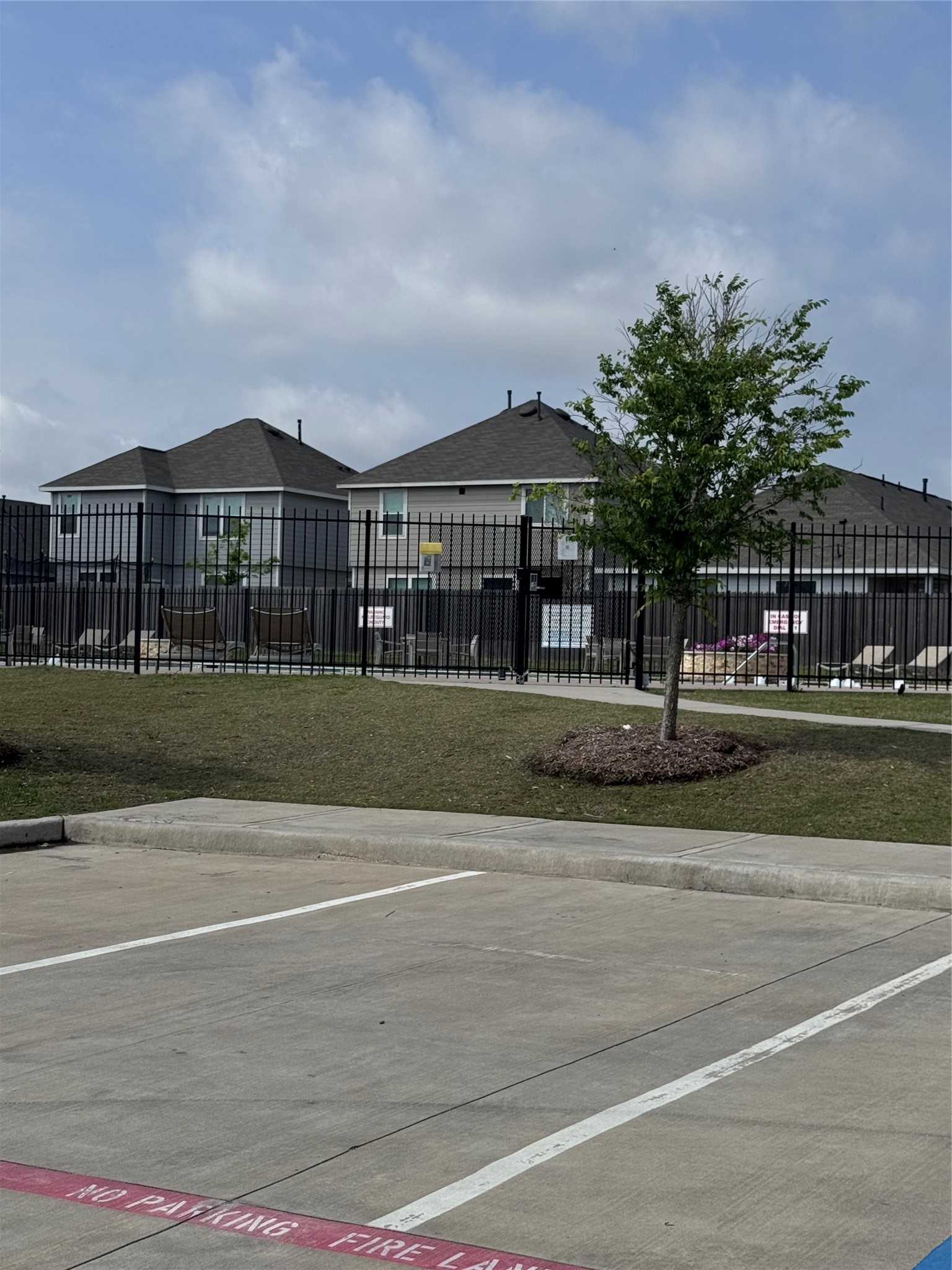 2217 Middle Rdg Drive Conroe, TX 77301 - Photo 14 of 15