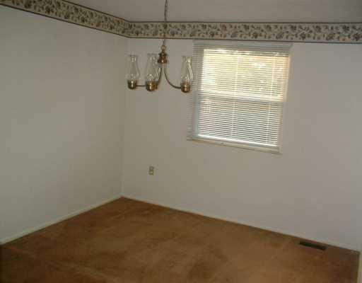 215 Old Ridge Road Coraopolis, PA 15108 - Photo 4 of 8 Dining Room.