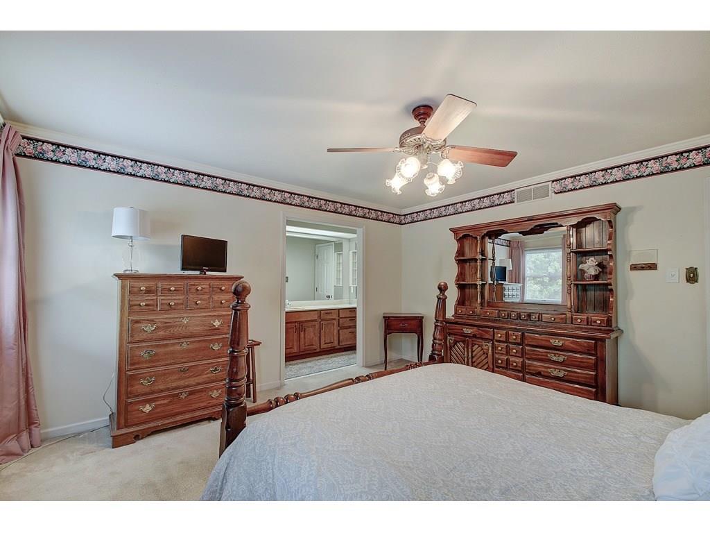 1704 Sturbridge Road Indianapolis, IN 46260 - Photo 16 of 26 Gallery Image 16