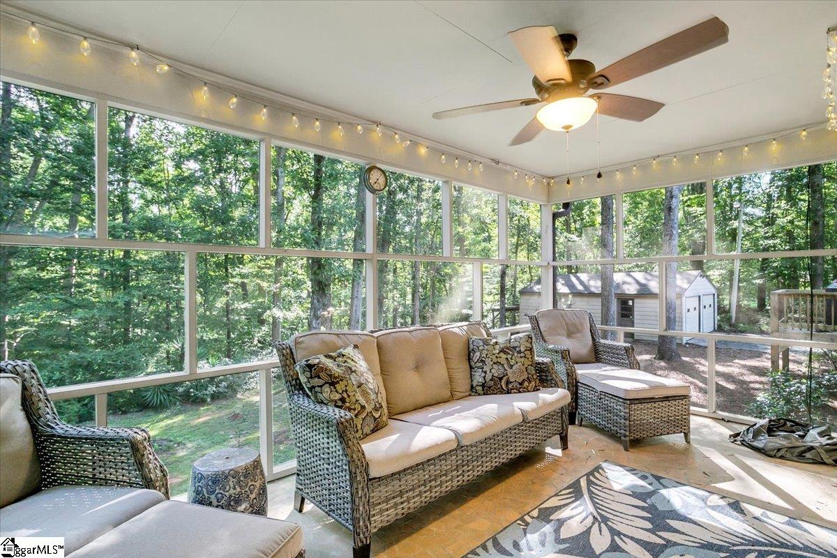 303 Woodbluff Road Laurens, SC 29360 - Photo 12 of 27 Gallery Image 12
