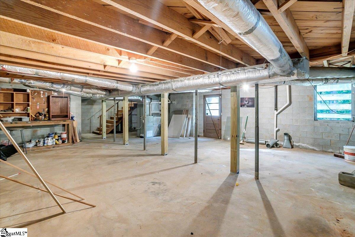 303 Woodbluff Road Laurens, SC 29360 - Photo 14 of 27 Gallery Image 14