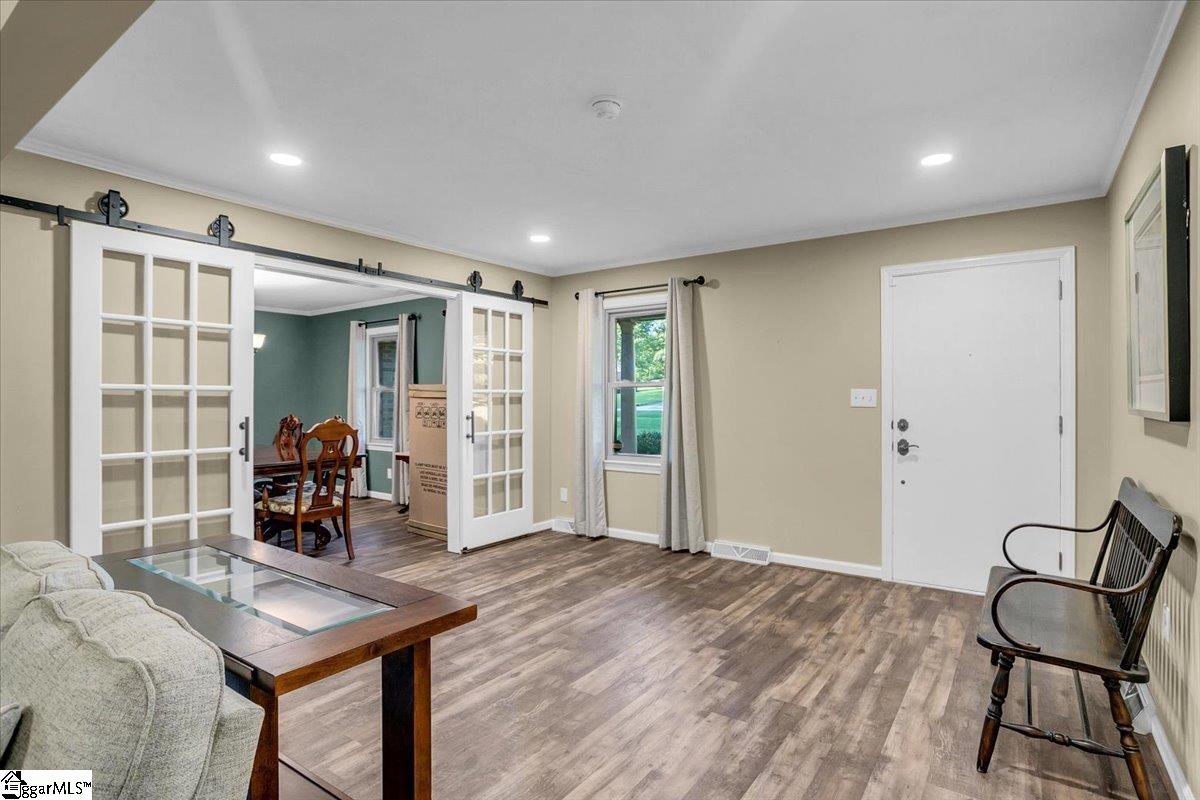 303 Woodbluff Road Laurens, SC 29360 - Photo 5 of 27 Gallery Image 5